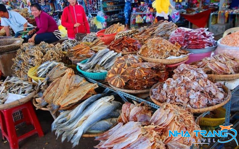 Chợ Đầm Nha Trang khám phá khu chợ nổi tiếng lâu đời 38 Hải sản khô đa dạng