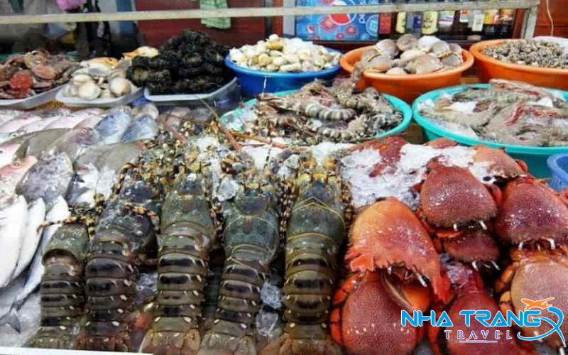Chợ Đầm Nha Trang khám phá khu chợ nổi tiếng lâu đời 37 Hải sản tươi sống tại chợ đa dạng cho bạn thoả thích lựa chọn