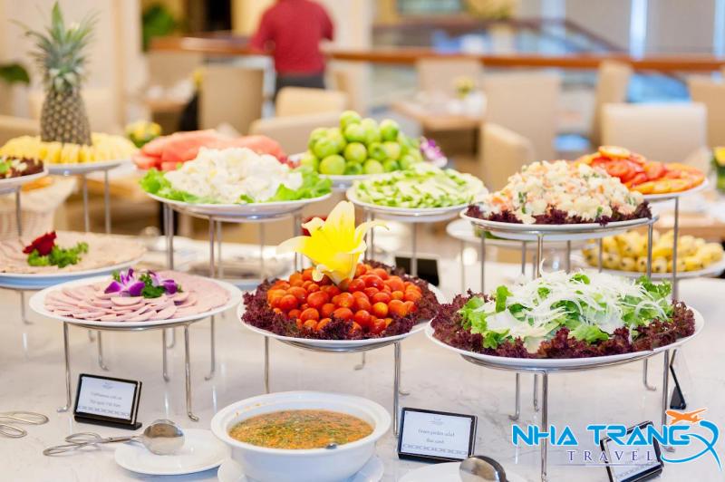 Top 10 Khách Sạn 4 Sao Nha Trang Tốt Nhất, Sang Chảnh 66 Ăn sáng tại Mường Thanh Grand Nha Trang Hotel