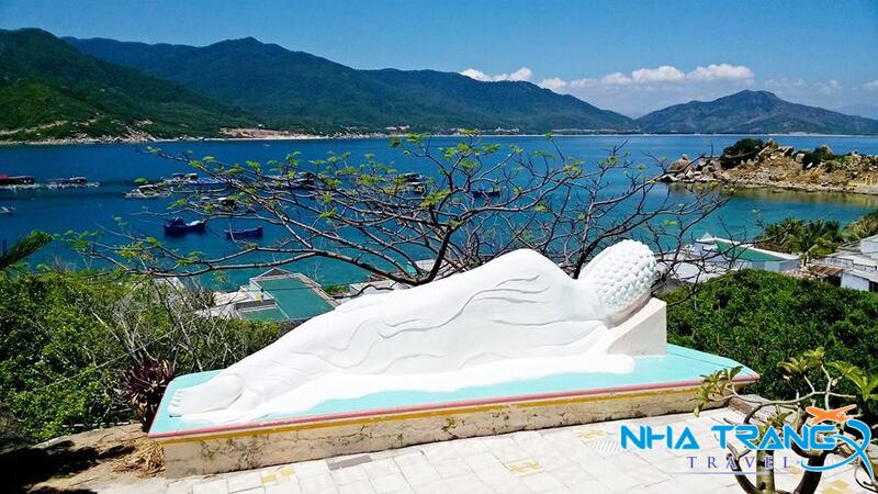 Tour Bình Hưng Nha Trang 1 Ngày, Giá Rẻ 16 Phật Nằm tại chùa Long Hưng Đảo Bình Hưng