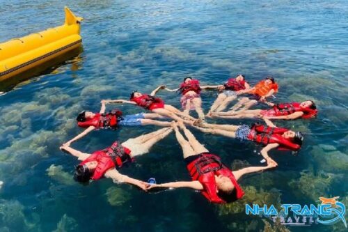 Tour Gành Nhảy Beach Snokerling Nhà Hát Đó