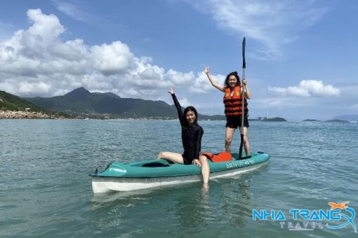 Tour Tàu Không Số Ninh Vân Gành Nhảy Beach
