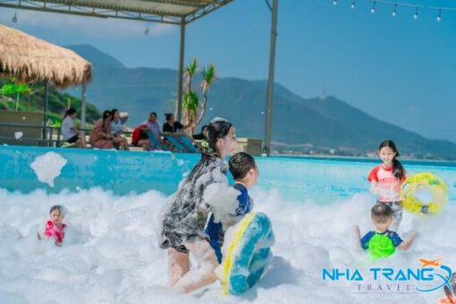 Tour Tàu Không Số Vịnh Ninh Vân Bay Nha Trang Gành Nhảy Beach