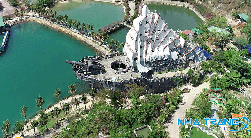 Review Du Lịch Bãi Sỏi Nha Trang Chi Tiết Từ A Tới Z 18 Hồ cá Trí Nguyên nhìn từ trên cao