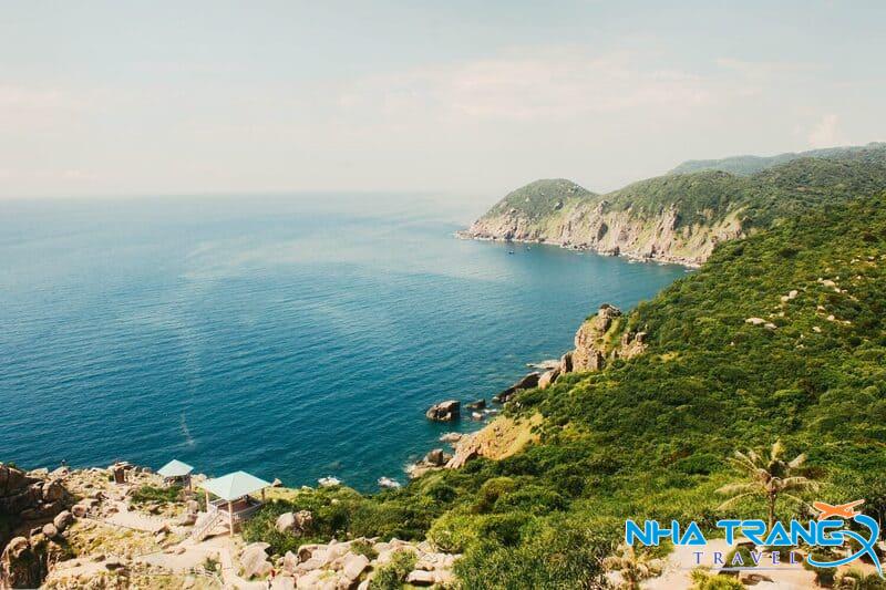 Bật Mí 10 Bãi Biển Nha Trang Đẹp Nhất, Thu Hút Du Khách Thập Phương 41 Đại Lãnh thu hút du khách nhờ không khí trong lành, khung cảnh thanh bình