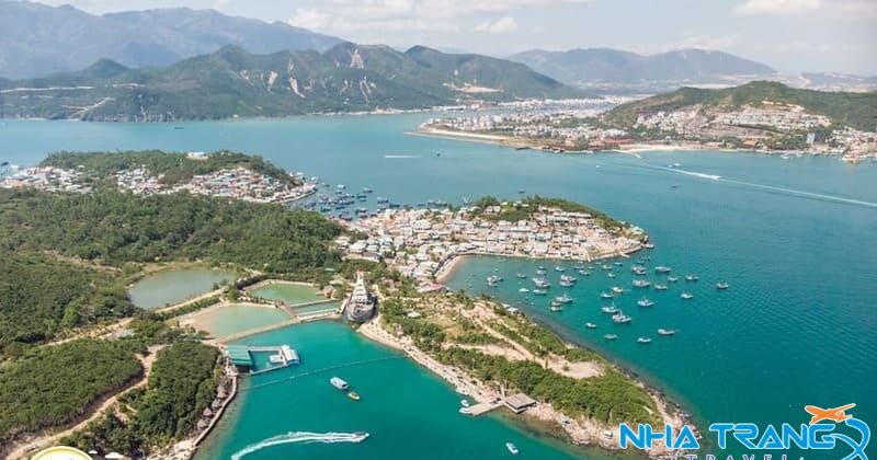Bật Mí 10 Bãi Biển Nha Trang Đẹp Nhất, Thu Hút Du Khách Thập Phương 36 Biển Hòn Tre có sóng êm, nước trong xanh quanh năm.
