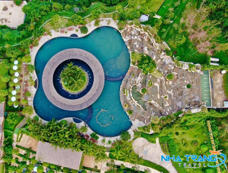 Khám Phá 10 Hòn Đảo Nha Trang Nổi Tiếng Được Yêu Thích Nhất 31 Hòn Tằm (Đảo Thủy Kim Sơn) thích hợp cho du khách muốn kết hợp giữa vui chơi và nghỉ dưỡng sang trọng