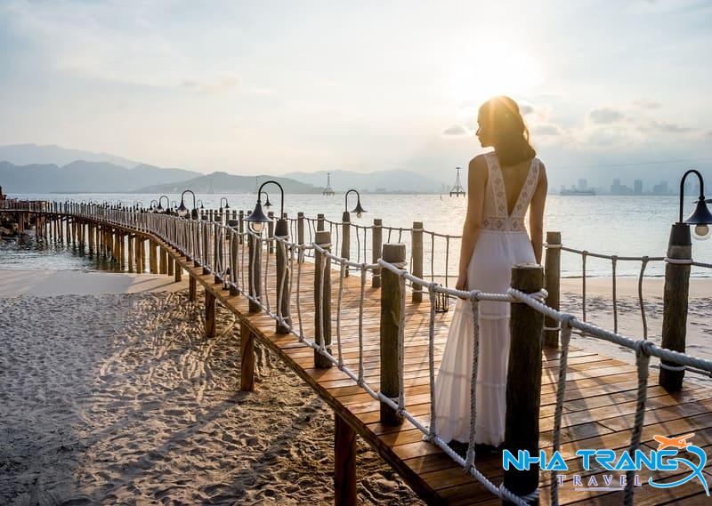 Nha Trang Mùa Nào Đẹp Nhất? Kinh Nghiệm Du Lịch Từng Mùa Chi Tiết 29 Mùa thu tại Nha Trang có những ánh nắng nhẹ nhàng dịu hơn khi đi biển