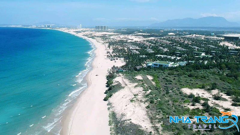 Bật Mí 20+ Địa Điểm Du Lịch Nha Trang "Gây Thương Nhớ" 49 Biển xanh cát trắng trải dài cho bạn thoả sức vui chơi