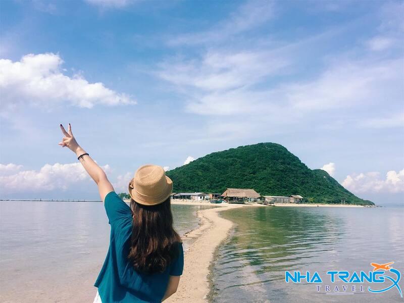 Khám Phá 10 Hòn Đảo Nha Trang Nổi Tiếng Được Yêu Thích Nhất 34 Du lịch Đảo Điệp Sơn Nha Trang con đường cát trắng độc đáo.