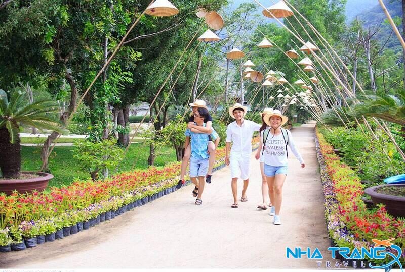Khám Phá 10 Hòn Đảo Nha Trang Nổi Tiếng Được Yêu Thích Nhất 42 Du lịch Đảo Hoa Lan nha trang Nằm trên bán đảo Hòn Hèo, thuộc xã Ninh Phú