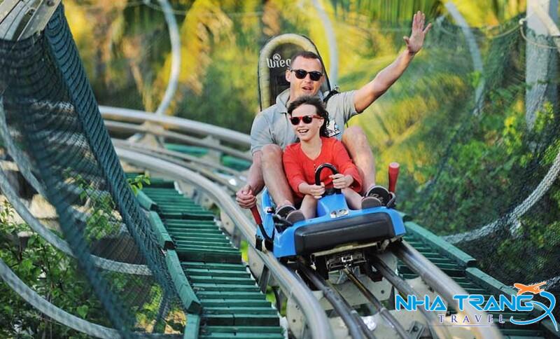 Vinpearl Nha Trang Có Gì Chơi? Trò Chơi Và Hoạt Động Thú Vị 34 Trải nghiệm đạp xe giữa không trung ở độ cao 10m