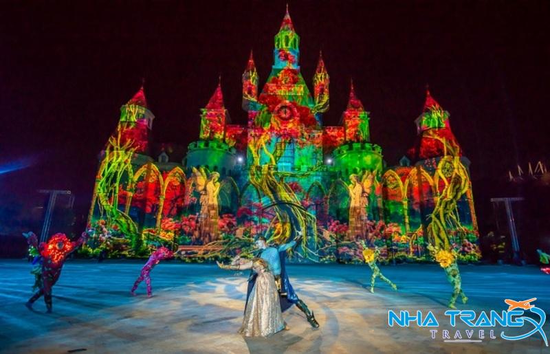 Vinpearl Nha Trang Có Gì Chơi? Trò Chơi Và Hoạt Động Thú Vị 48 Show diễn kể về cuộc hành trình của cô bé Tata dũng cảm, chống lại thế lực bóng tối để bảo vệ vương quốc.