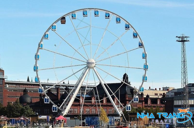 Vinpearl Nha Trang Có Gì Chơi? Trò Chơi Và Hoạt Động Thú Vị 31 Sky Wheel (Vòng quay Bầu Trời) là một trong top 10 vòng quay cao nhất thế giới