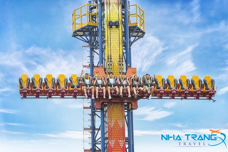 Vinpearl Nha Trang Có Gì Chơi? Trò Chơi Và Hoạt Động Thú Vị 33 Tháp rơi tự do vinpearl cảm giác rơi từ trên cao