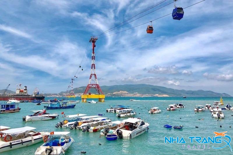 Khám Phá Cáp Treo Vinpearl Nha Trang Giá Vé, Giờ Mở Cửa từ A tới Z 17 Mỗi khoang cáp treo được được thiết kế rộng rãi và thoáng đãng hơn