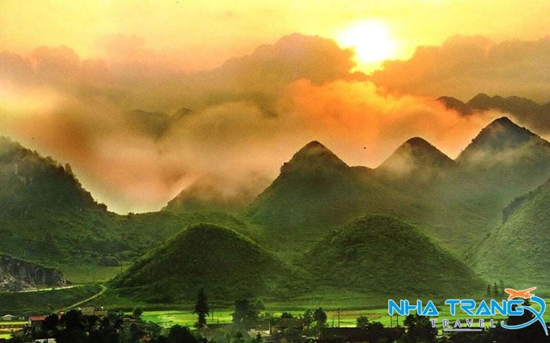 Top 7 Ngọn Núi Nha Trang Đẹp Quên Lối Về Nên Đến Một Lần 12 Núi Cô Tiên khi chiều về