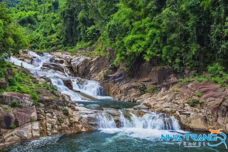 Kinh Nghiệm Vui Chơi, Cắm Trại & Giá Vé Tại Suối Mơ Nha Trang 18 Dòng thác đẹp ngút ngàng giữa núi rừng